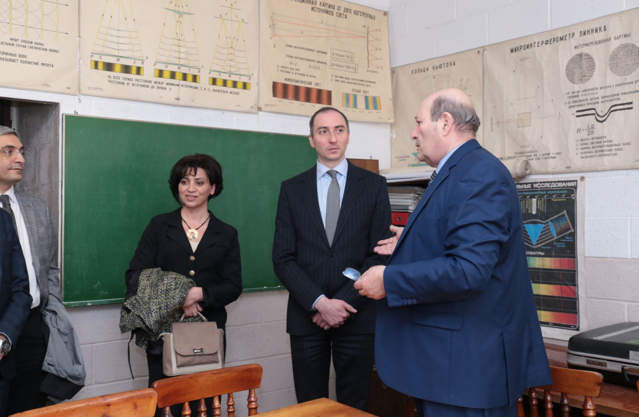 Ռոբերտ Խաչատրյանն աշխատանքային այցով եղել է Գյումրիում