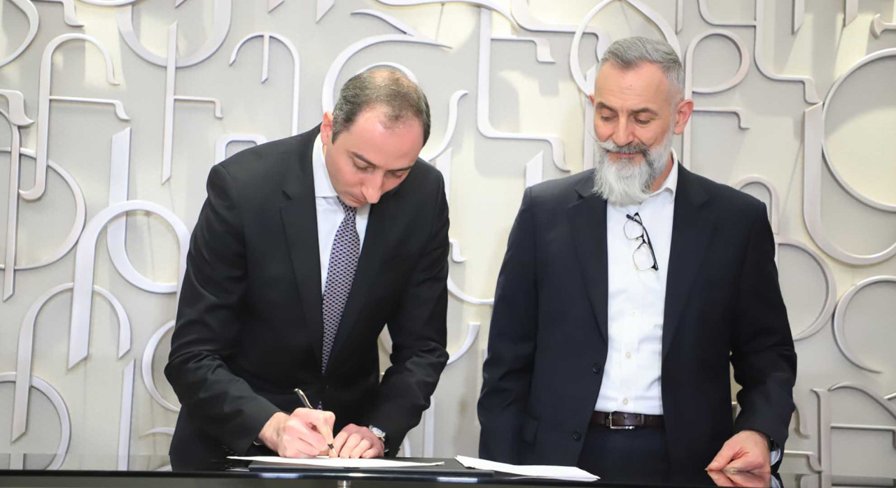 ՀՀ բարձր տեխնոլոգիական արդյունաբերության նախարարության և Apple-ի պաշտոնական գործընկեր ASBC-ի միջև ստորագրվել է Հուշագիր