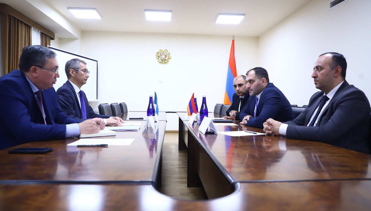 First Deputy Minister Gevorg Mantashyan received the Ambassador of Kazakhstan