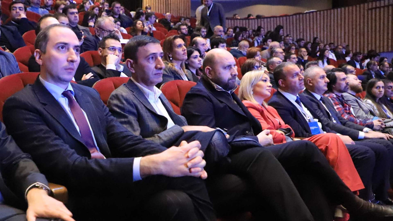 Նախարար Ռոբերտ Խաչատրյանը մասնակցել է «Գիտության և գործարարության օրեր 2023» համաժողովին