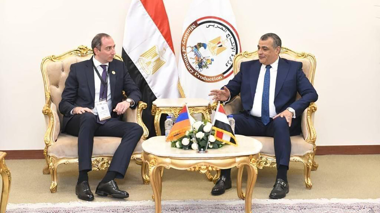 Նախարար Ռոբերտ Խաչատրյանը հանդիպում է ունեցել Եգիպտոսի ռազմական արտադրության պետնախարարի հետ