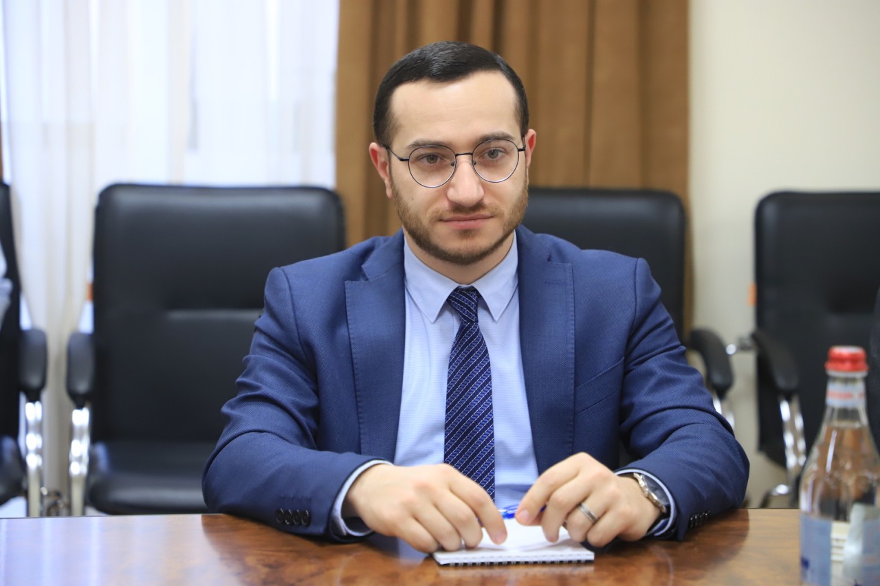 Նախարար Մխիթար Հայրապետյանը հանդիպել է «Գիտուժ» նախաձեռնության ներկայացուցիչներին