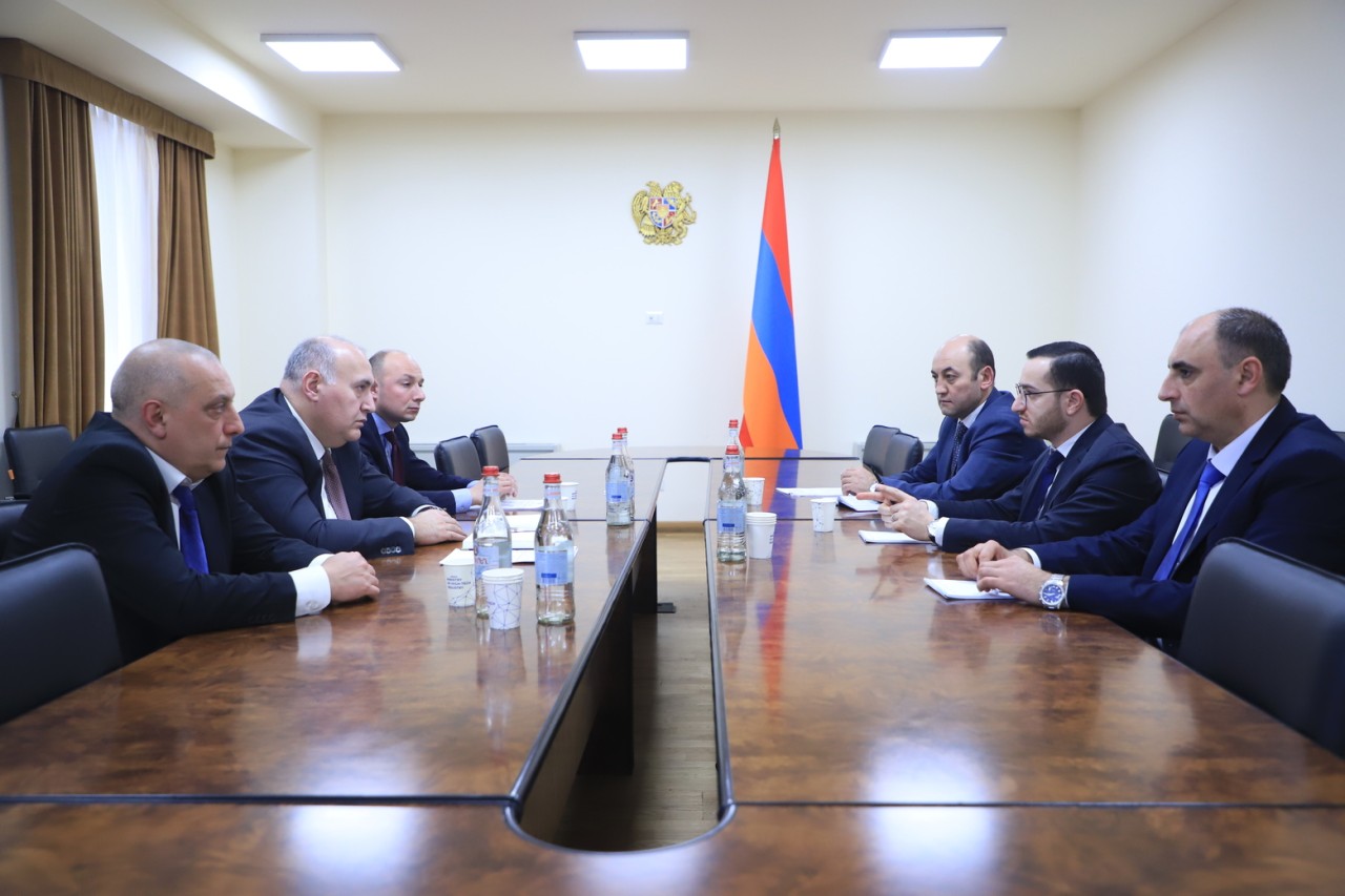 Նախարարն ընդունել է ՀՀ հանրային ծառայությունները կարգավորող հանձնաժողովի նախագահին