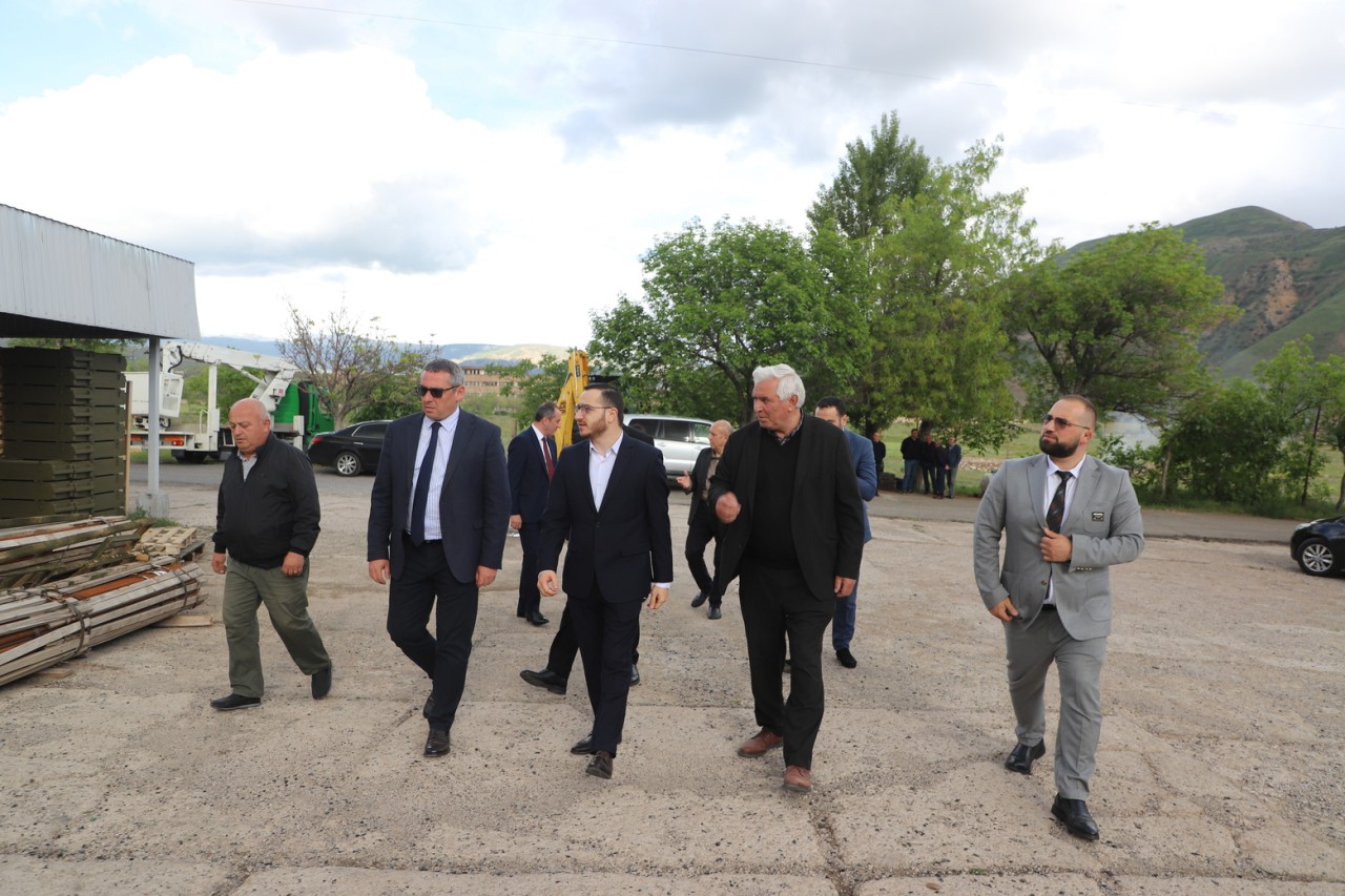 Նախարար Մխիթար Հայրապետյանն այցելել է «Գալակտիկա» ընկերություն