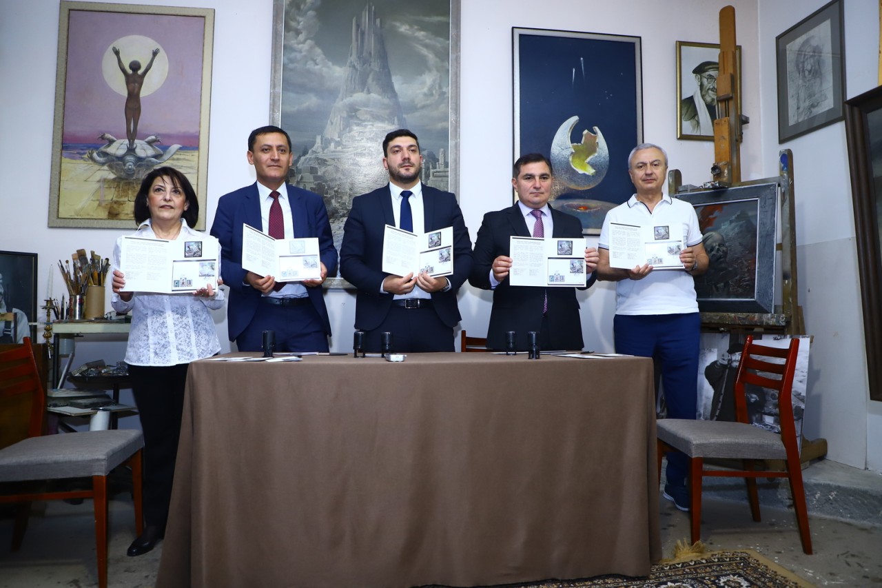 Երկու նոր նամականիշ՝ նվիրված «Մեծանուն հայեր. Վալենտին Պոդպոմոգովի ծննդյան 100-ամյակ» թեմային   
