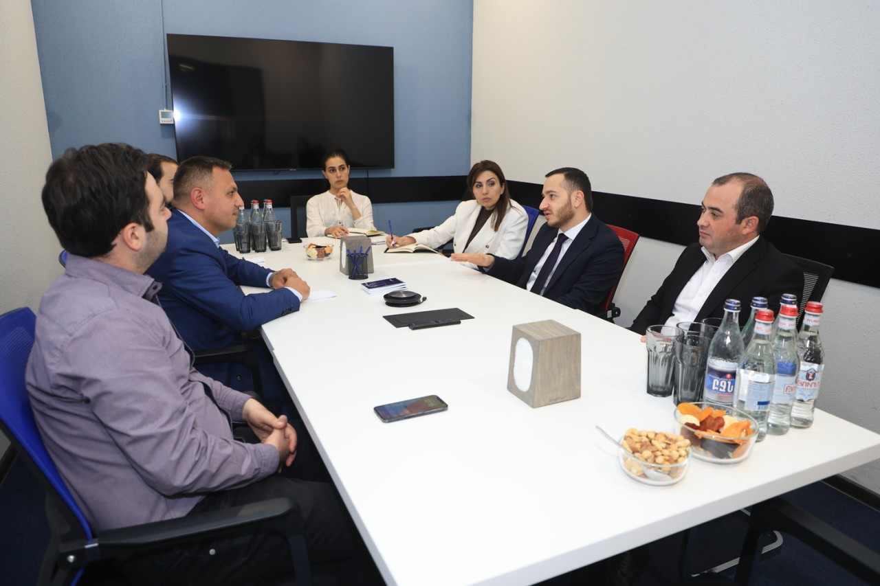 «Տեխնոլոգիական ընկերությունների առաջ քաշած խնդիրները՝ նախարարության ուշադրության կենտրոնում. այս անգամ Մխիթար Հայրապետյանն այցելել է «BostonGene Techologies» ընկերություն