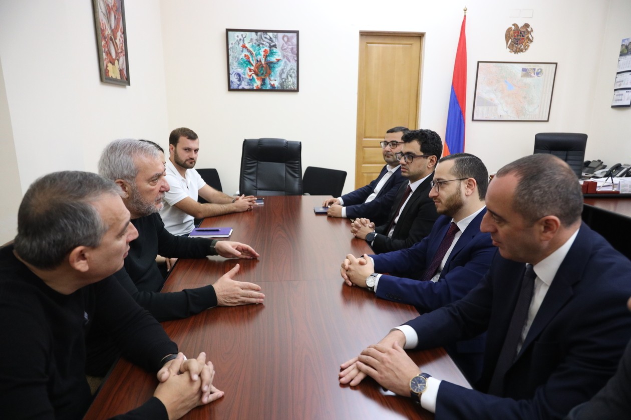  Մխիթար Հայրապետյանը և ՌԱԿ նորանշանակ նախագահը հյուրընկալվել են ԱԺ պաշտպանության և անվտանգության հարցերի մշտական հանձնաժողովում