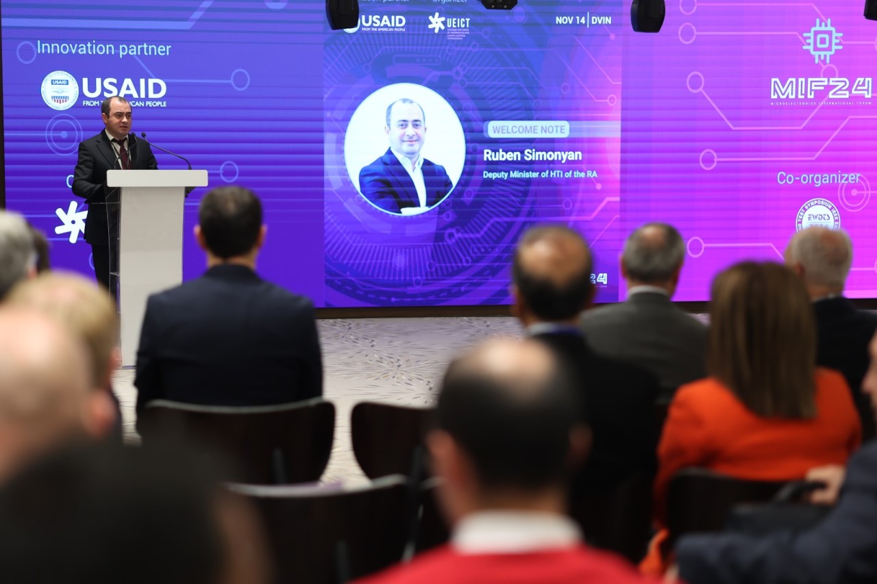 Միկրոէլեկտրոնիկայի միջազգային օլիմպիադայի շրջանակներում առաջին անգամ անցկացվում է Միկրոէլեկտրոնիկայի միջազգային ֆորումը․ Ռուբեն Սիմոնյանը հանդես է եկել բացման խոսքով