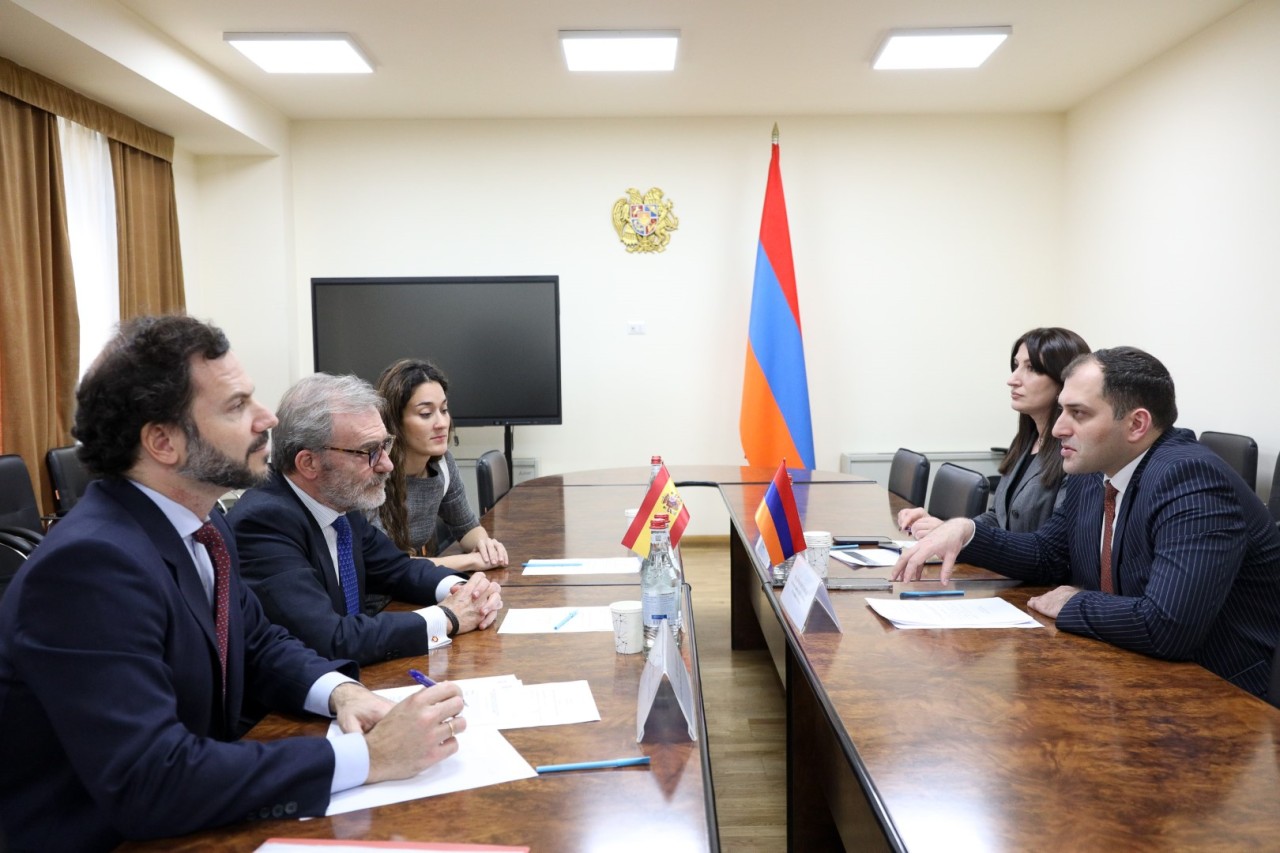 Great Potential for Expanding Cooperation with Spain: Gevorg Mantashyan Hosts the Ambassador