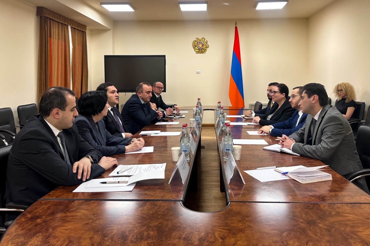 Նախարար Մխիթար Հայրապետյանն ընդունել է ՀԱՊՀ ռեկտոր Գոռ Վարդանյանին. քննարկվել են համագործակցության ընդլայնման մի շարք հնարավորություններ