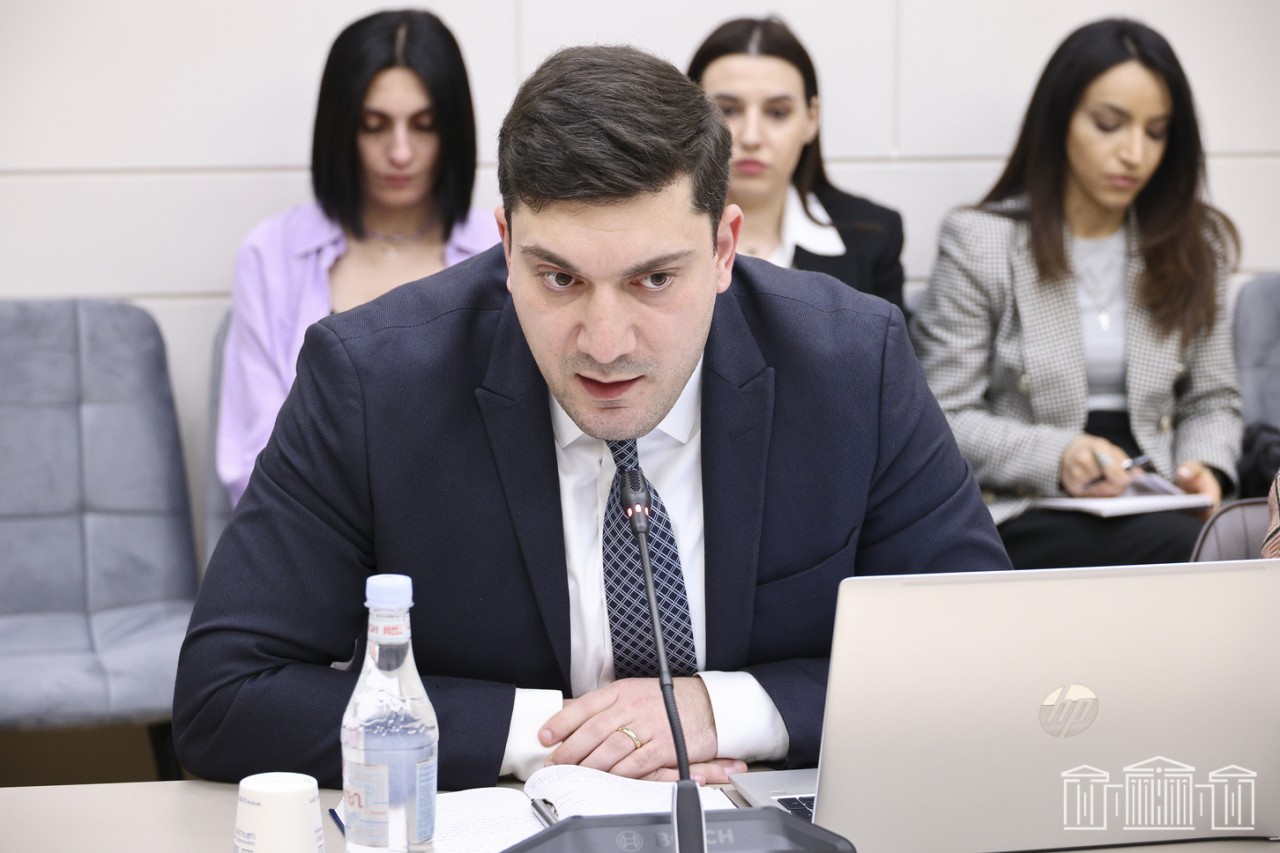 ԱԺ հանձնաժողովը երկրորդ ընթերցմամբ միաձայն ընդունեց «Տեսալսողական մեդիայի մասին» օրենքում փոփոխություններ լրացումներ կատարելու մասին օրենքի նախագիծը