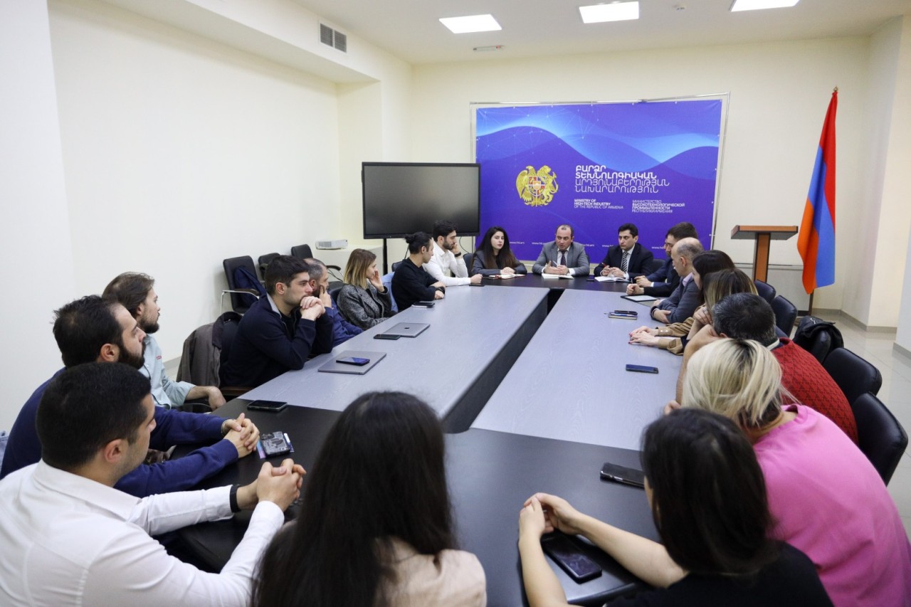 Նախարարի տեղակալ Ռուբեն Սիմոնյանը հանդիպել է Plug and Play-ի իրականացրած ծրագրի մասնակիցներին, լսել նրանց կարծիքն ու առաջարկությունները 