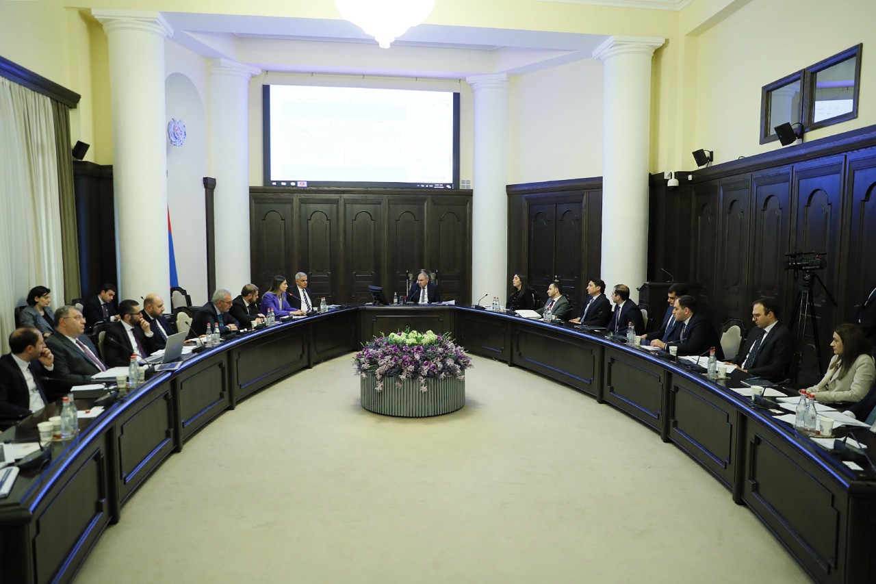 Վարչապետի գլխավորությամբ քննարկվել են մի շարք օրենքների նախագծեր. Մխիթար Հայրապետյանը ներկայացրել է «Կիբեռանվտանգության մասին» օրինագիծը
