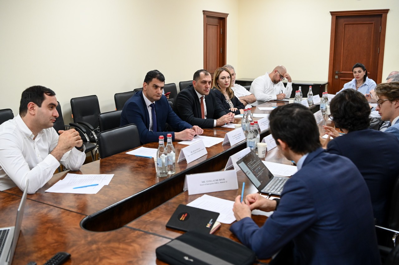 ՀՀ ԲՏԱ նախարարության հրավերով Հայաստան են ժամանել արհեստական բանականության (AI) բնագավառում միջազգային ճանաչում ունեցող ֆրանսիական «Mistral AI» ընկերության ներկայացուցիչները