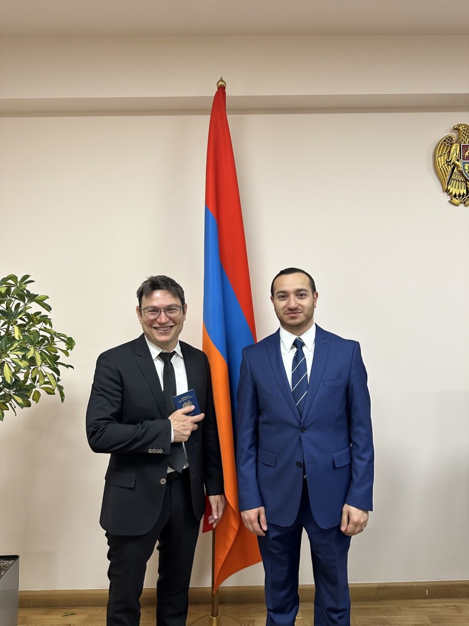 Razmig Hovaghimian, one of the most influential Armenians in Silicon Valley, granted citizenship of the Republic of Armenia