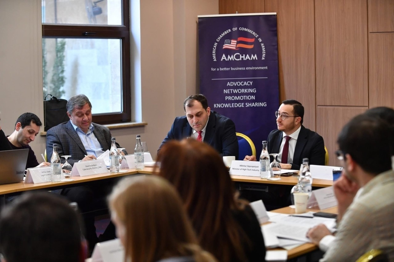 ԲՏԱ նախարար Մխիթար Հայրապետյանը մասնակցել է AmCham-ի նիստին. քննարկվել է ԱԺ ներկայացված «Կիբեռանվտանգության մասին» և հարակից օրենքների նախագծերի փաթեթը