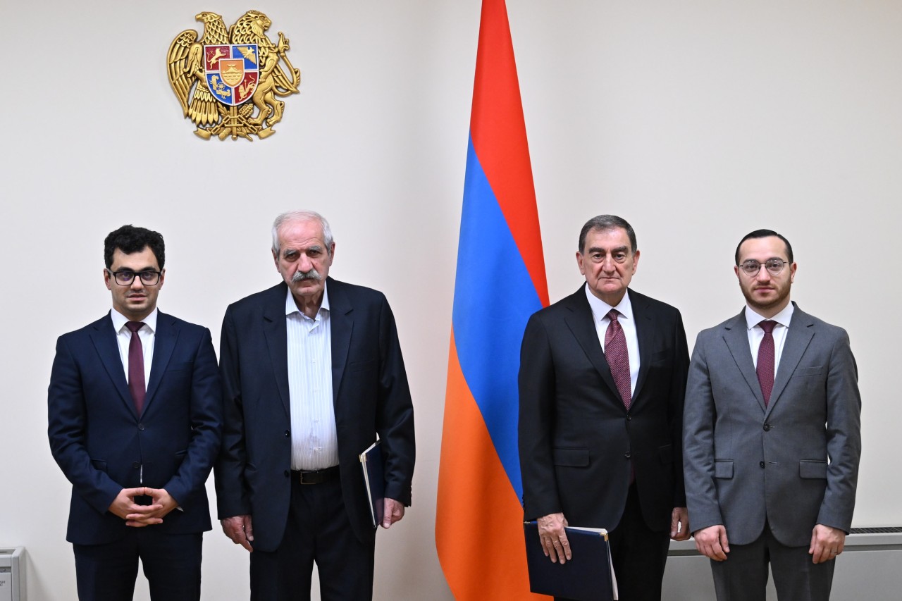 ՀՀ ԲՏԱ նախարար Մխիթար Հայրապետյանը շնորհակալագրեր է հանձնել բարձր տեխնոլոգիաների ոլորտում նշանակալի ավանդ ունեցող մասնագետներին