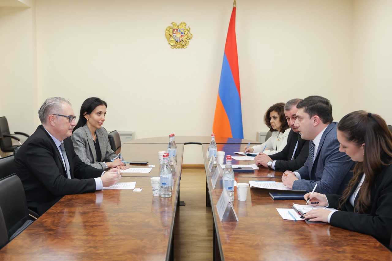 ԲՏԱ նախարարի տեղակալն ընդունել է ԱԶԲ ներկայացուցիչներին․ քննարկվել են համագործակցության խորացման հնարավորությունները