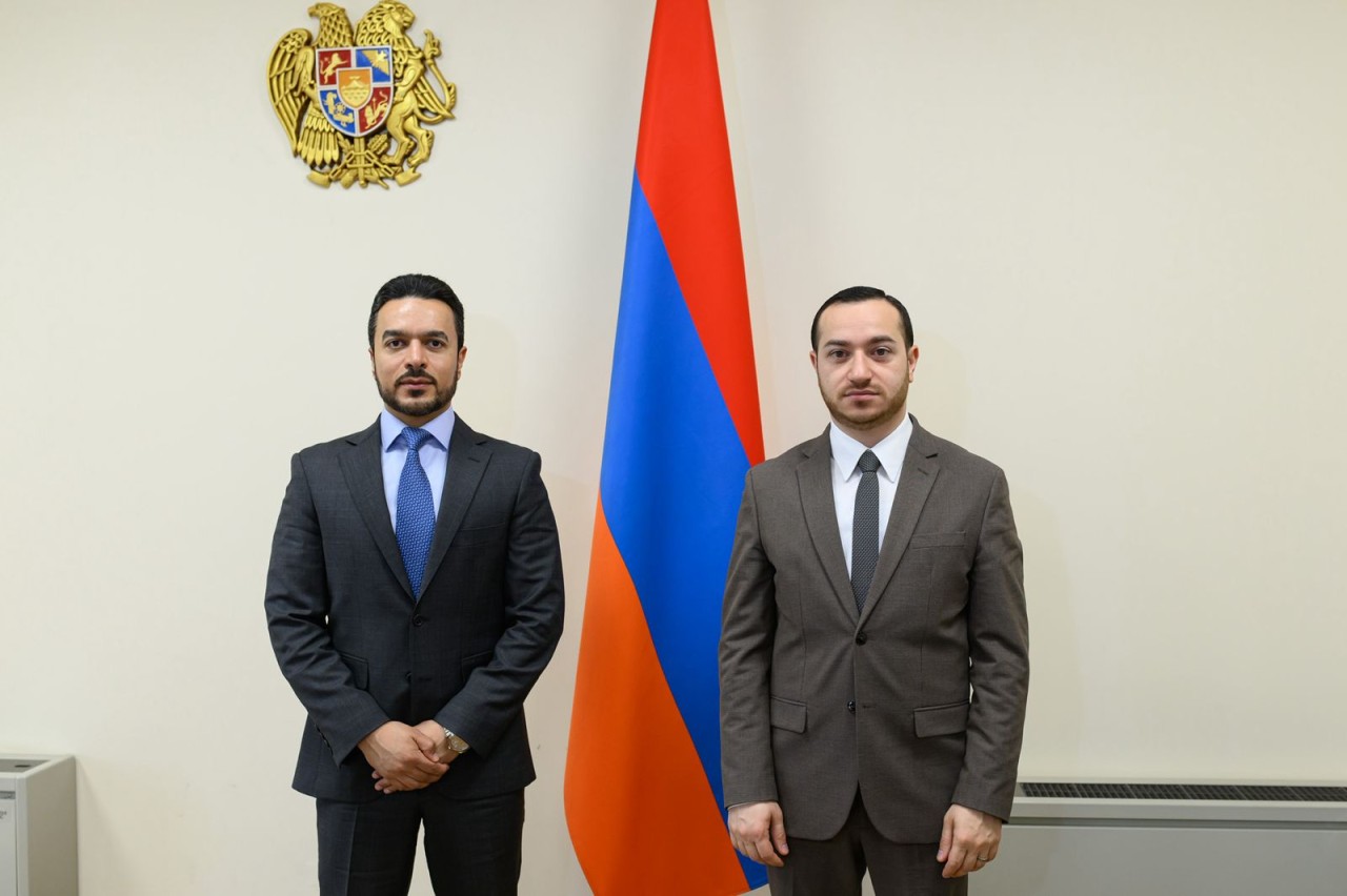 Նախարար Մխիթար Հայրապետյանն ընդունել է Հայաստանում Կատարի նորանշանակ դեսպանին